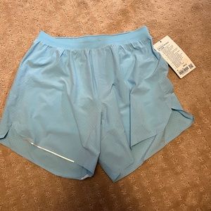 NWT Fast and Free lululemon shorts 6” lined